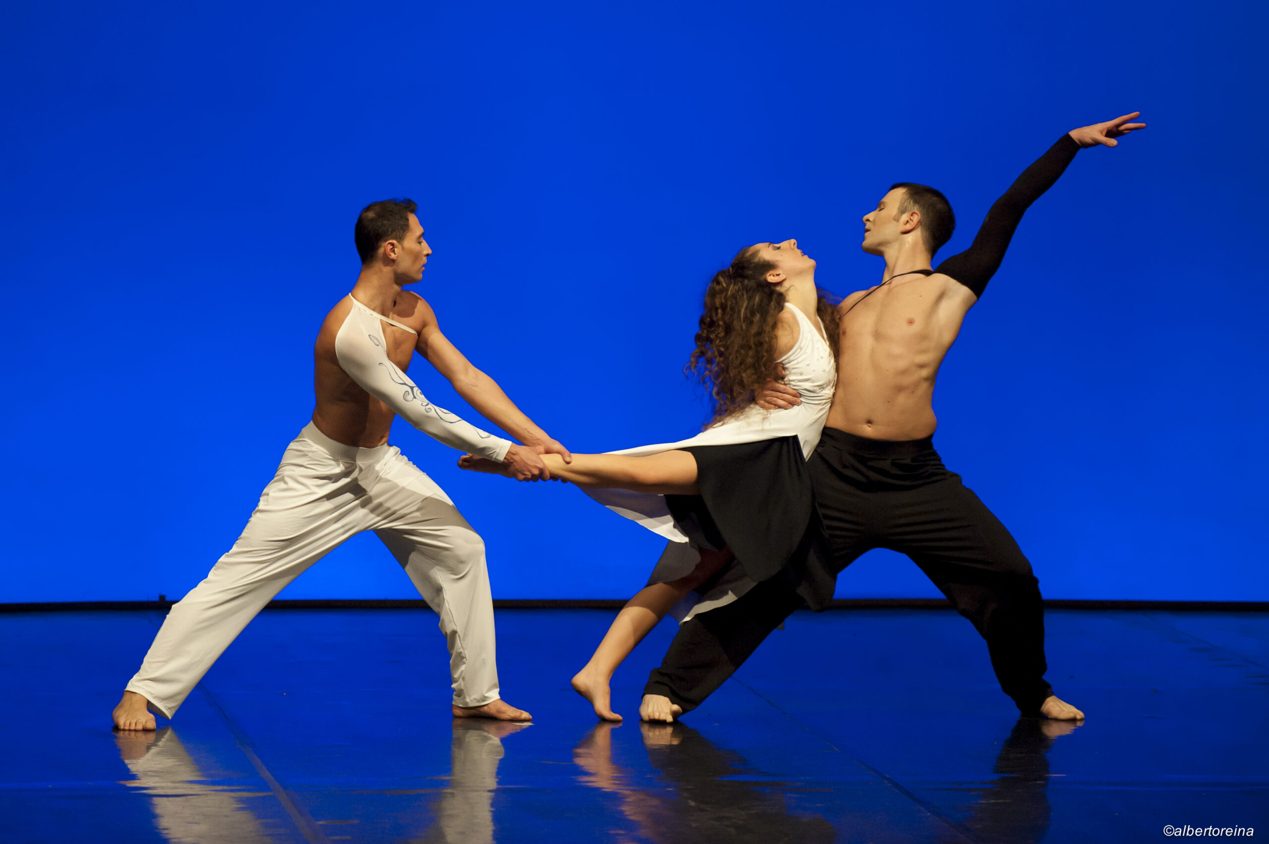 Simona Atzori in "ME